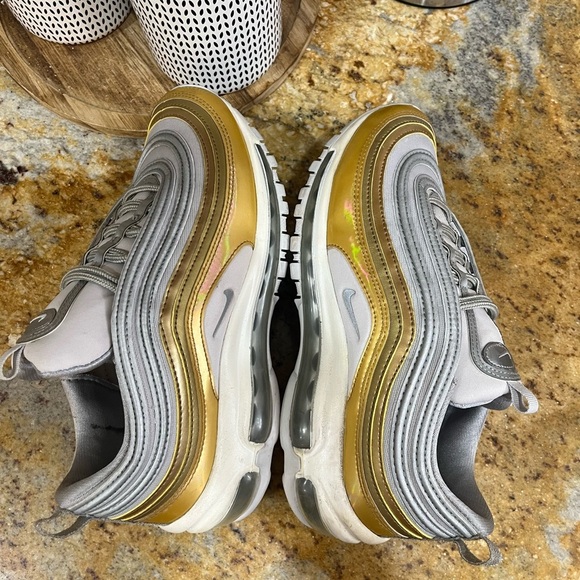 Nike Air Max 97 Vast Grey Metallic Gold size 8 - Picture 6 of 9